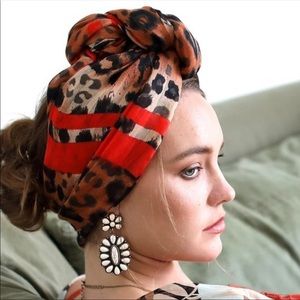 💃🏻Leopard Print Scarf